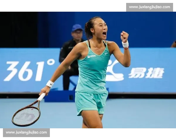 郑钦文发球破局！中国金花草地突围，袁悦张帅虽败犹荣