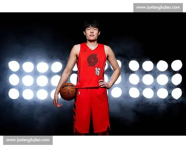 杨瀚森试训征服开拓者 主帅盛赞全场最佳 扣篮王之子无奈称难以招架