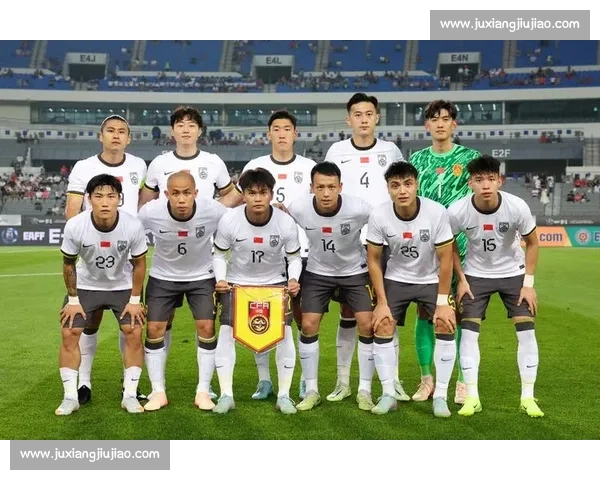 颜骏凌压阵，薛庆浩、于金永加盟：国足东亚杯门将新老交替解析